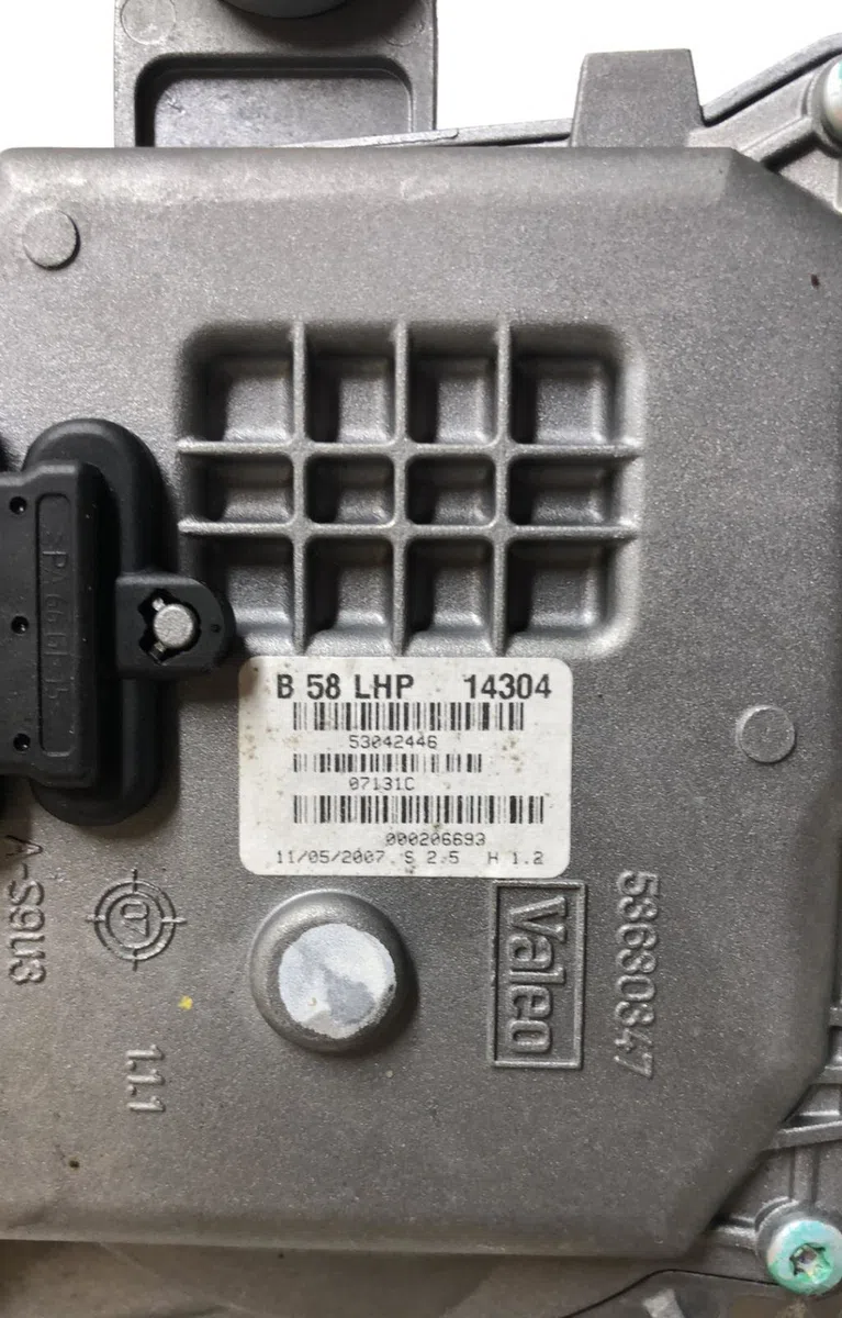 Moteur essuie-glace av droit Citroen C4 PICASSO I Monospace (UD_) 1.6 hdi (2007-2013) 5 portes occasion