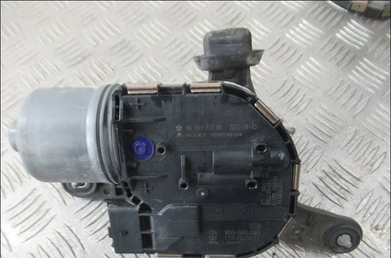 Moteur essuie-glace av droit Citroen C4 PICASSO II 1.6 hdi - bluehdi 115 (2013) 5 portes occasion