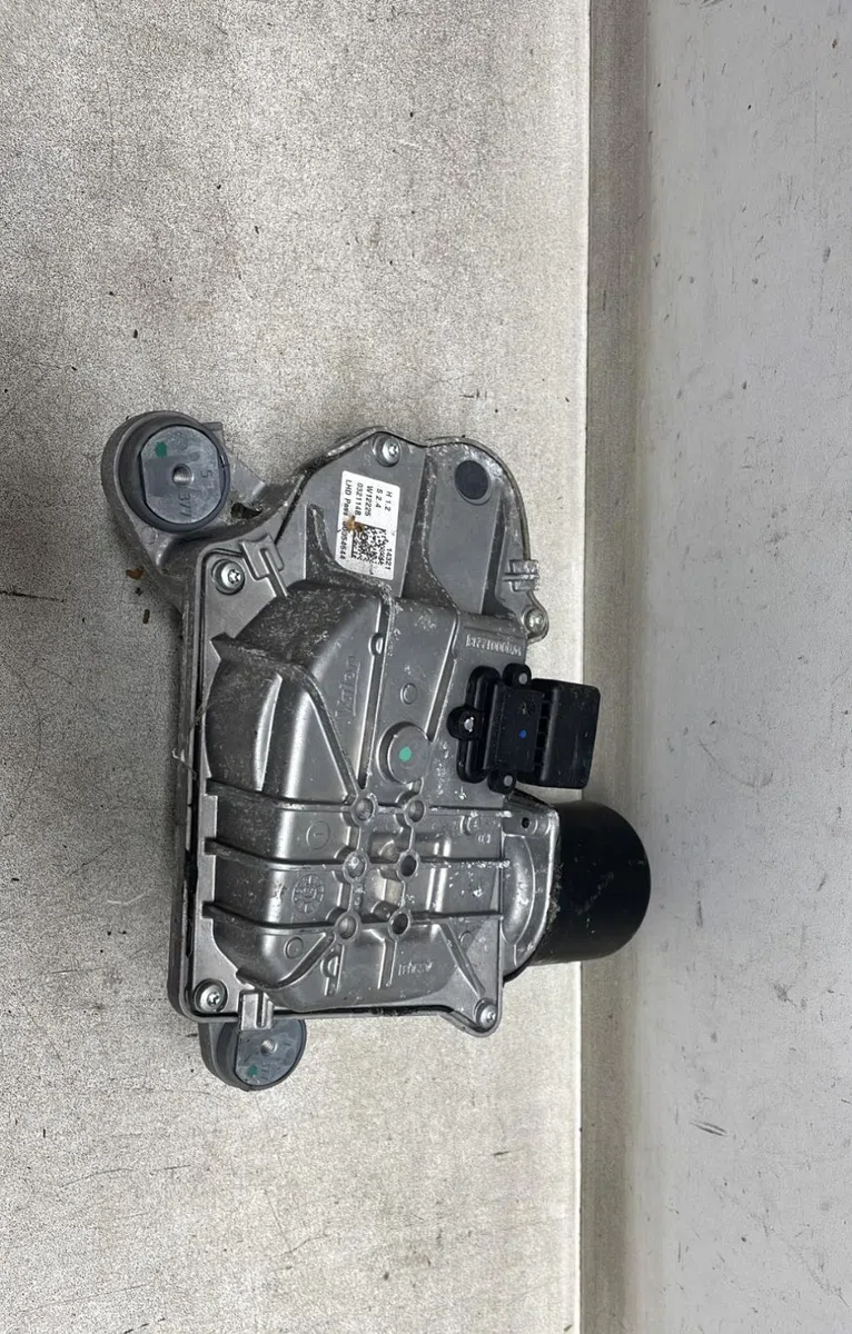 Moteur essuie-glace av droit Ds DS 5 (KF_) 2.0 bluehdi 180 (2015-2018) occasion