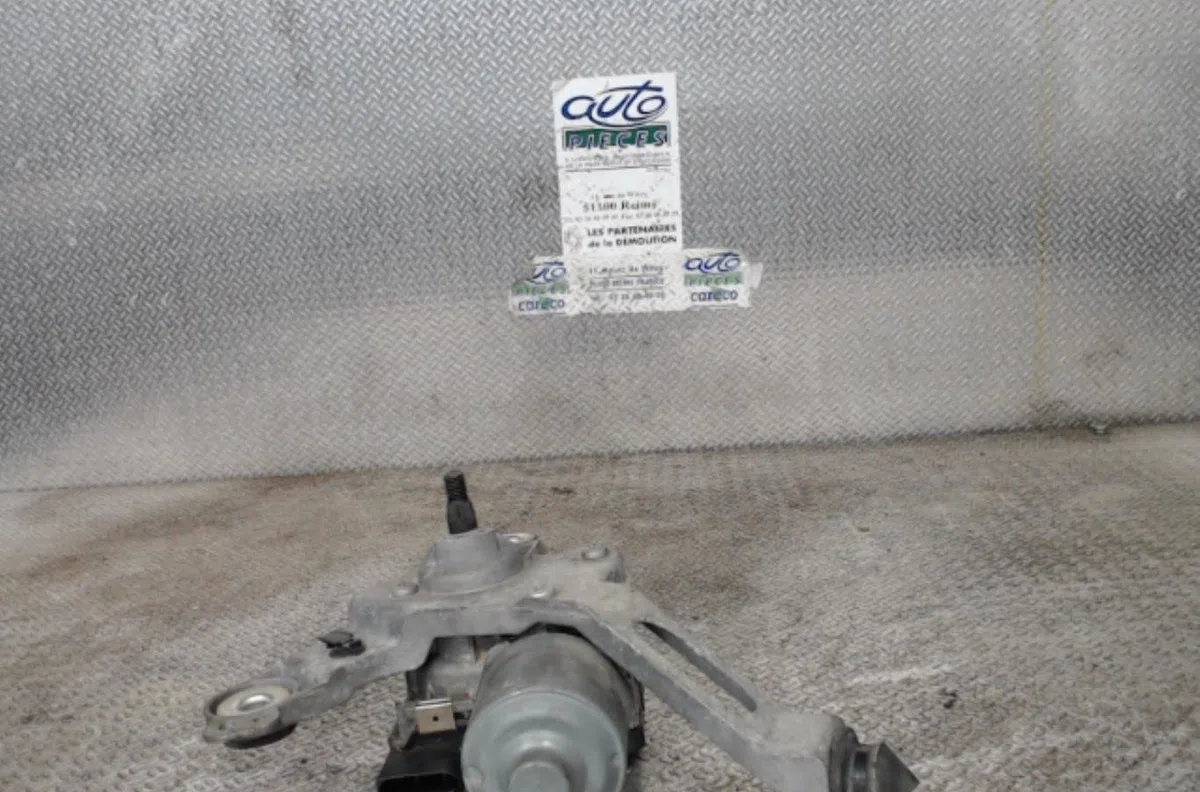 Moteur essuie-glace av droit Ford FOCUS III 1.6 tdci (2010-2017) occasion