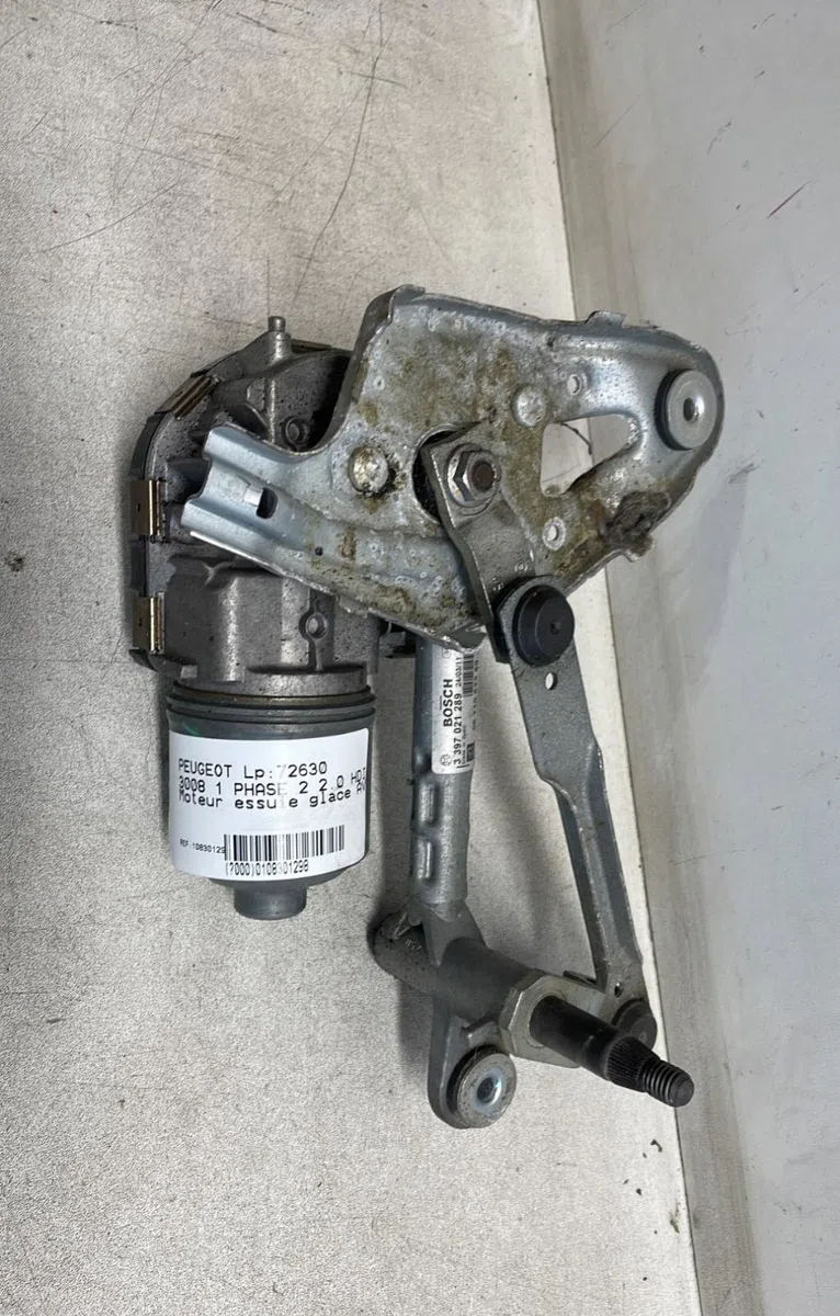 Moteur essuie-glace av droit PEUGEOT 3008 1 PHASE 2 occasion