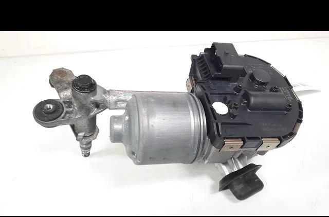 Moteur essuie-glace av droit Peugeot 3008 Monospace (0U_) 1.6 hdi (2009-2016) 5 portes occasion