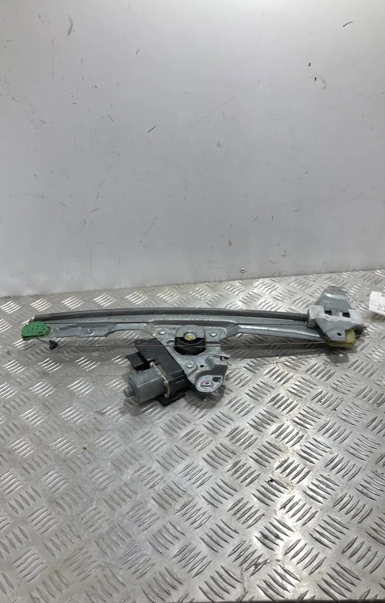 Moteur essuie-glace av droit PEUGEOT 308 1 PHASE 1 occasion