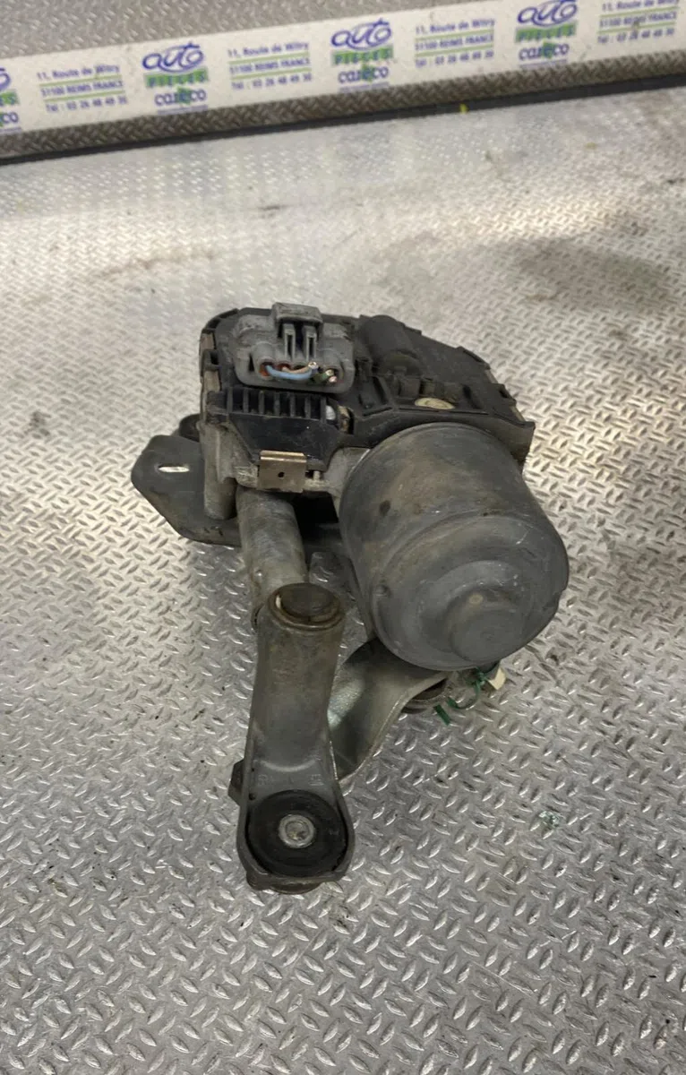 Moteur essuie-glace av droit Peugeot 407 (6D_) 2.0 hdi 135 (6drhrh, 6drhre, 6drhrg, 6drhrj) (2004-2010) 4 portes occasio