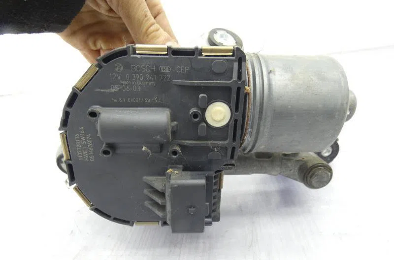 Moteur essuie-glace av droit PEUGEOT 407 PHASE 1 occasion