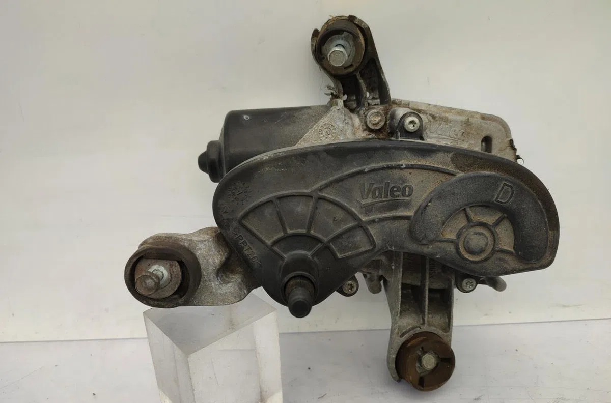 Moteur essuie-glace av droit PEUGEOT RCZ PHASE 1 COUPE occasion