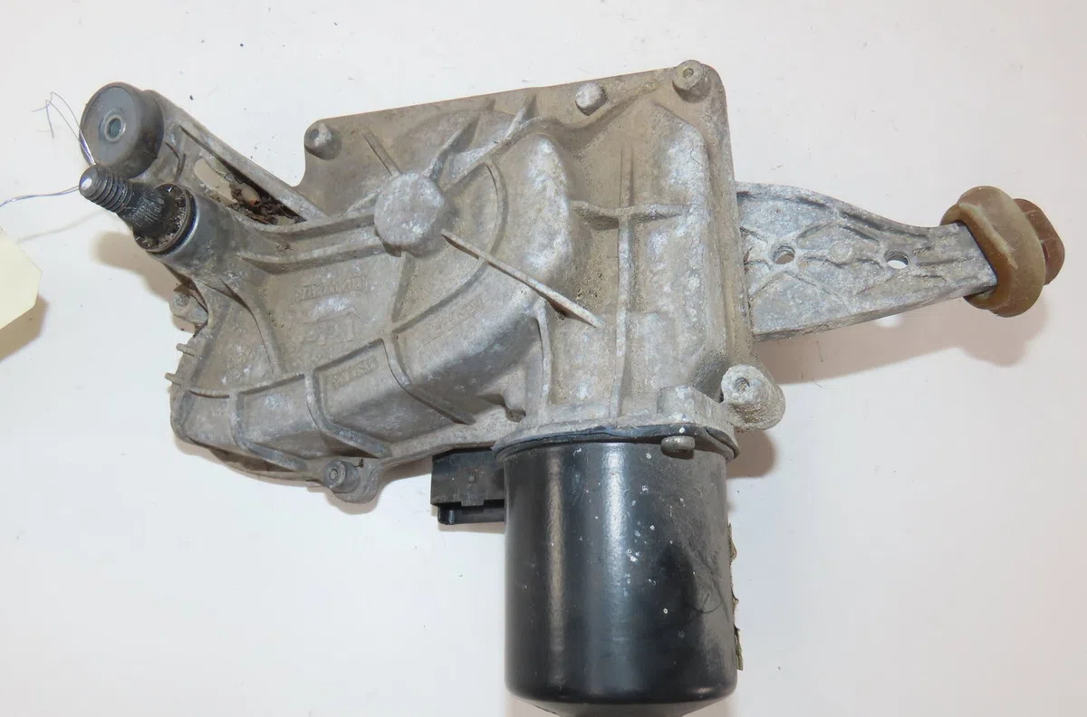 Moteur essuie-glace av droit Renault GRAND SCÉNIC III (JZ0-1_) 1.6 dci (jz00, jz12) (2011) 5 portes occasion