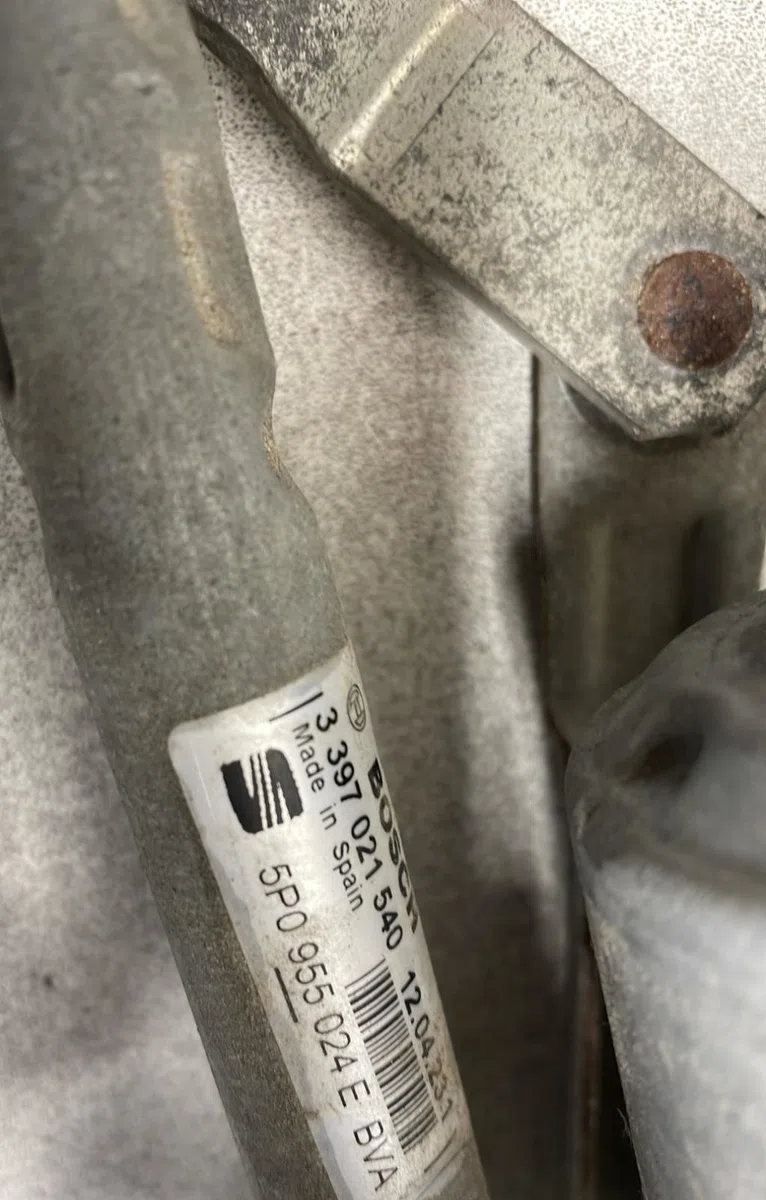 Moteur essuie-glace av droit Seat ALTEA (5P1) 2.0 tdi 16v (2004) occasion