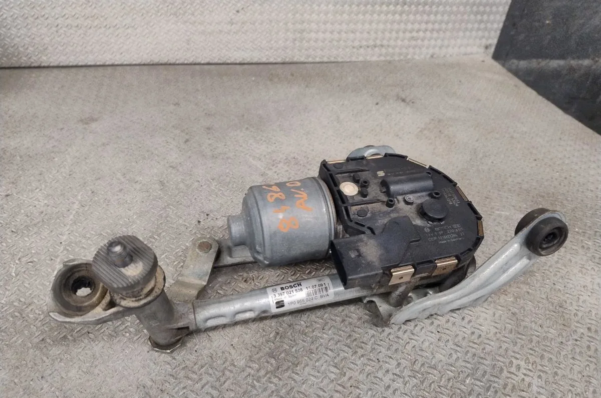 Moteur essuie-glace av droit Seat LEON (1P1) 1.6 tdi (2010-2012) occasion