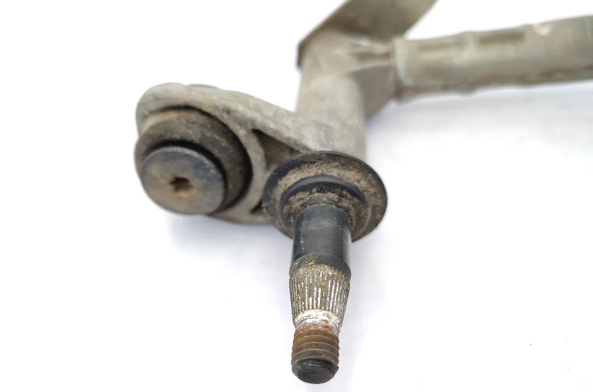 Moteur essuie-glace av droit VOLKSWAGEN GOLF PLUS PHASE 1 occasion