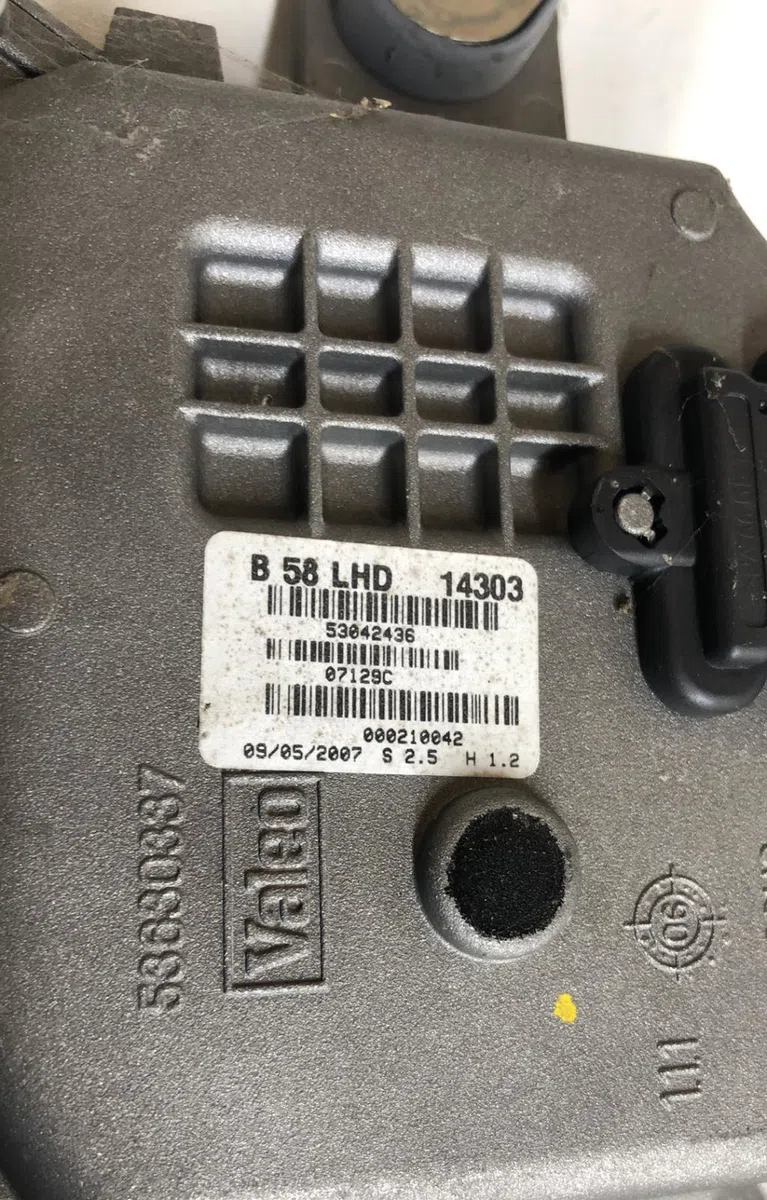 Moteur essuie-glace av gauche Citroen C4 PICASSO I Monospace (UD_) 1.6 hdi (2007-2013) 5 portes occasion