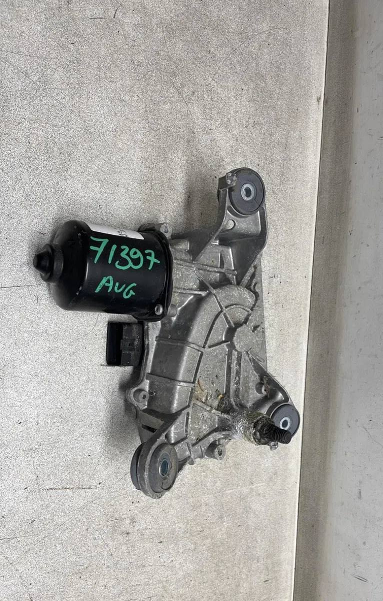 Moteur essuie-glace av gauche Ds DS 5 (KF_) 2.0 bluehdi 180 (2015-2018) occasion