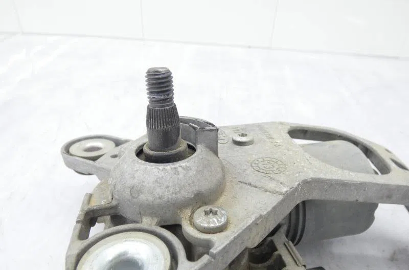Moteur essuie-glace av gauche FORD FOCUS 3 PHASE 1 BREAK occasion