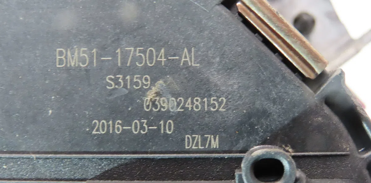 Moteur essuie-glace av gauche Ford FOCUS III 1.5 tdci (2014-2017) occasion