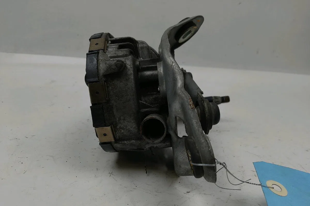 Moteur essuie-glace av gauche Peugeot 407 Coupé (6C_) 2.0 hdi (2005) occasion