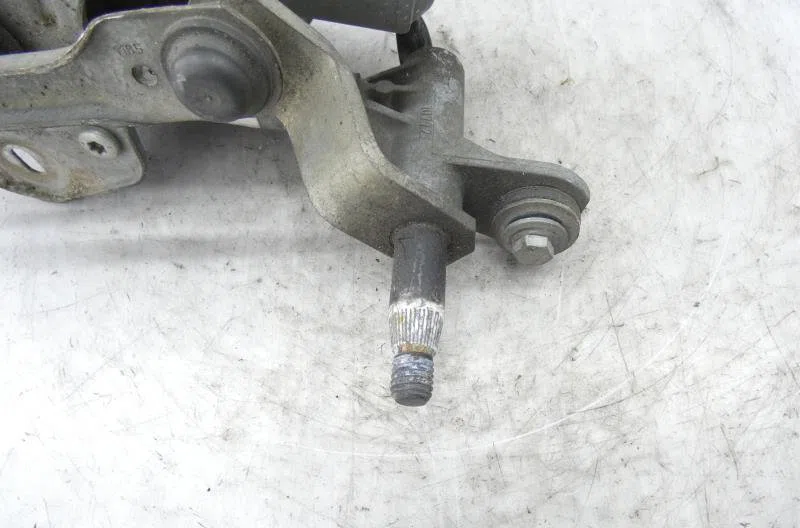 Moteur essuie-glace av gauche PEUGEOT 407 COUPE occasion