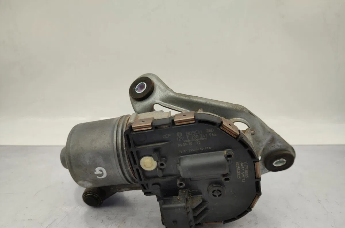 Moteur essuie-glace av gauche PEUGEOT 407 PHASE 1 BREAK occasion