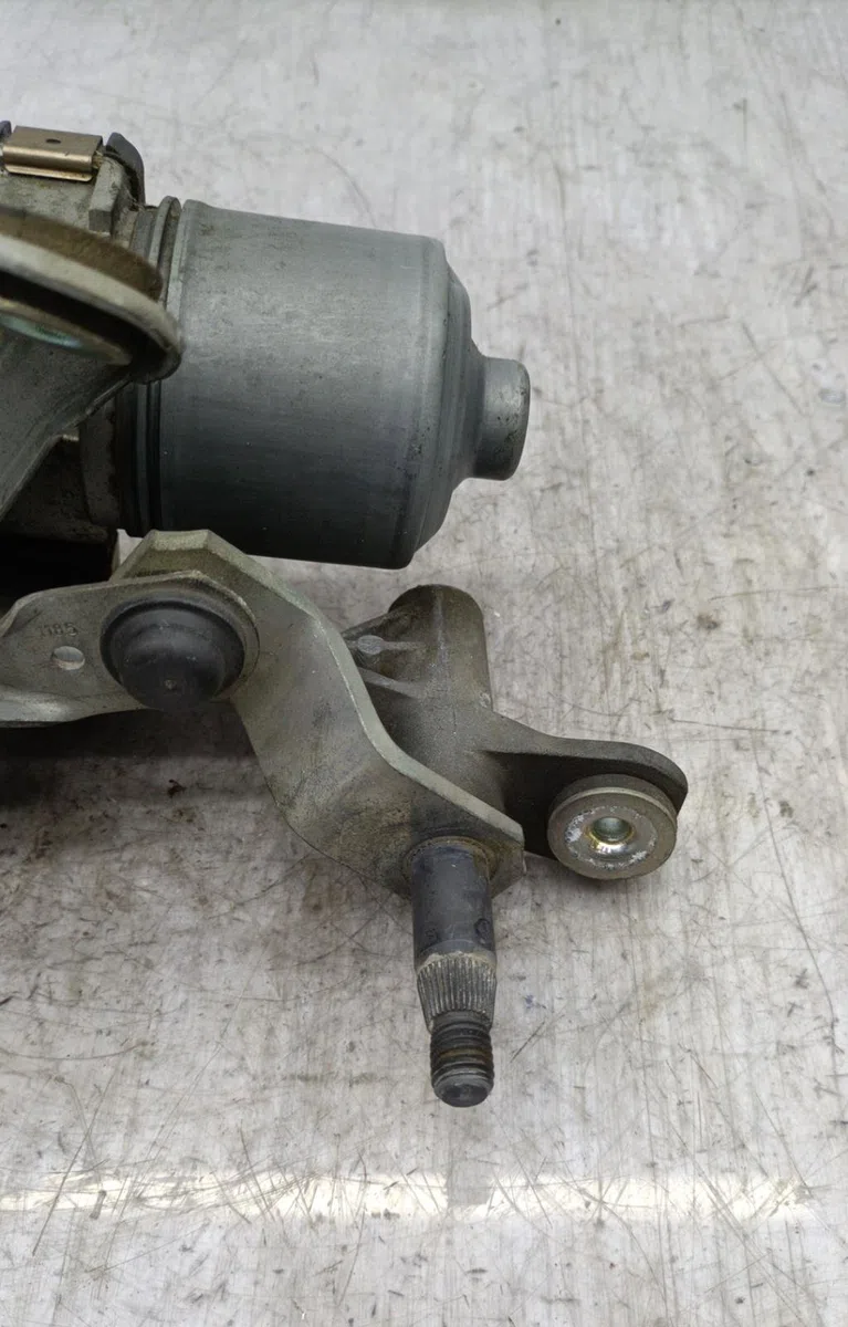 Moteur essuie-glace av gauche PEUGEOT 407 PHASE 1 occasion