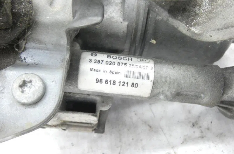 Moteur essuie-glace av gauche PEUGEOT 407 PHASE 1 occasion