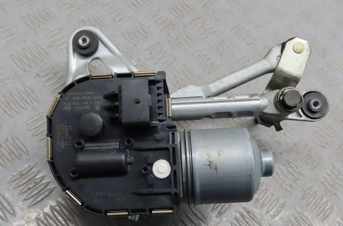 Moteur essuie-glace av gauche Peugeot 5008 (0U_, 0E_) 1.6 bluehdi 120 (2014-2017) 5 portes occasion