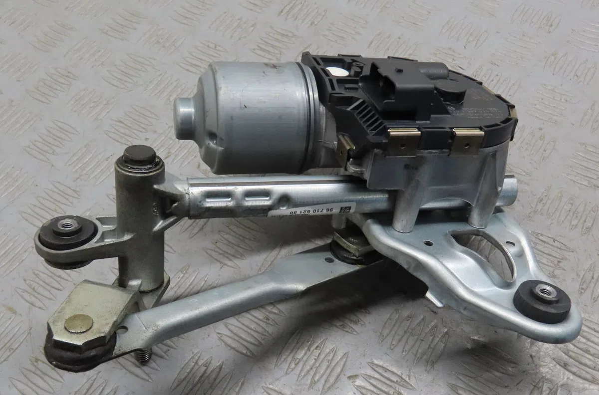 Moteur essuie-glace av gauche Peugeot 5008 (0U_, 0E_) 1.6 bluehdi 120 (2014-2017) 5 portes occasion