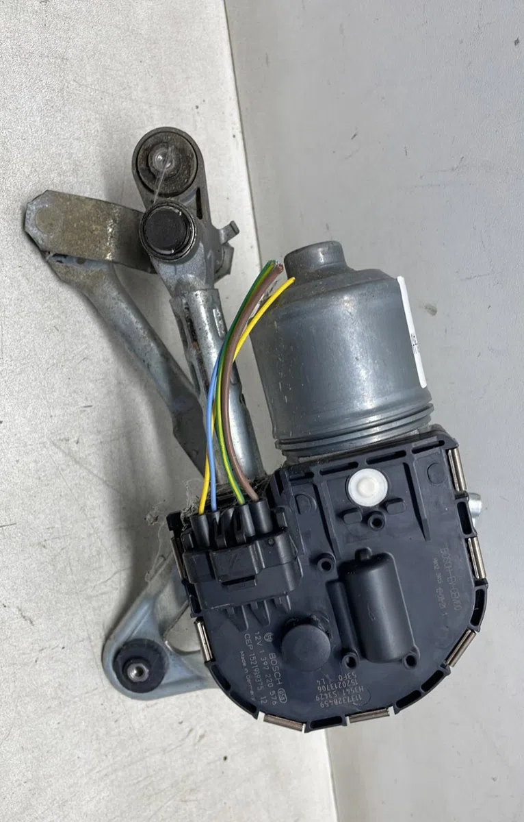 Moteur essuie-glace av gauche Peugeot 5008 (0U_, 0E_) 1.6 bluehdi 120 (2014-2017) 5 portes occasion