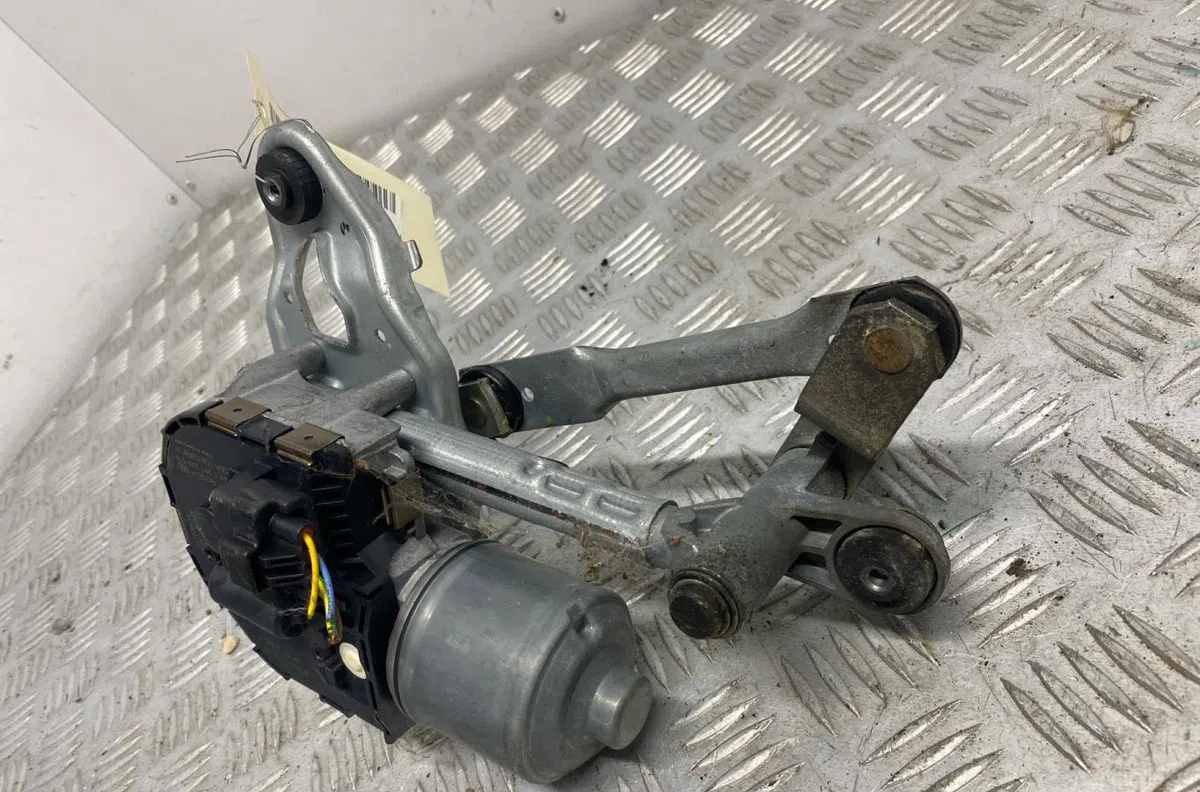 Moteur essuie-glace av gauche PEUGEOT 5008 1 PHASE 1 occasion