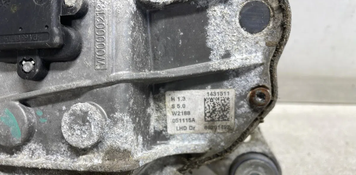 Moteur essuie-glace av gauche Renault SCÉNIC III (JZ0-1_) 1.2 tce (jz16) (2013) occasion
