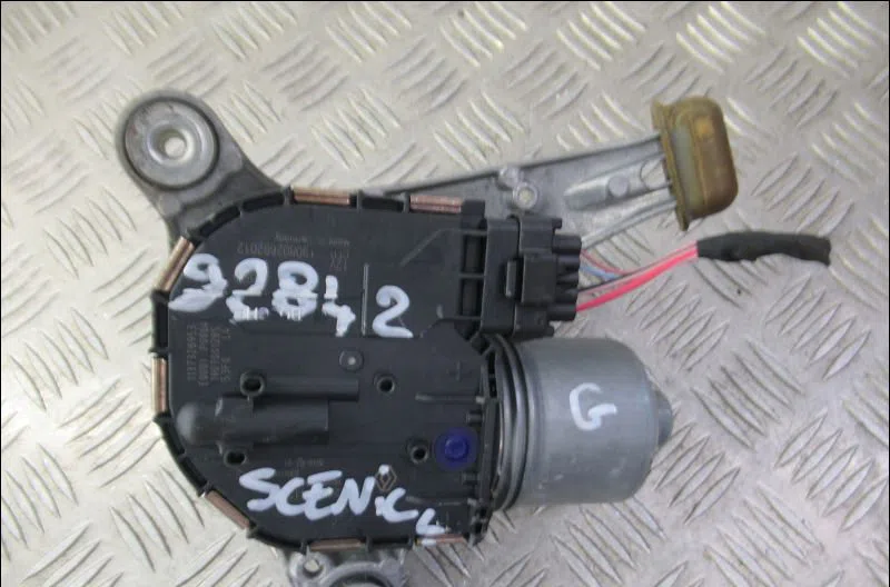 Moteur essuie-glace av gauche Renault SCÉNIC IV (J9_) 1.7 blue dci 150 (j9a7, j9a8) (2018) occasion