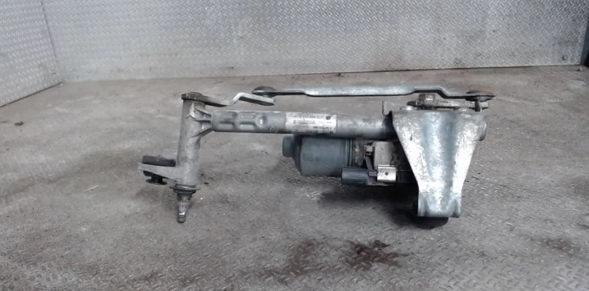 Moteur essuie-glace av gauche VOLKSWAGEN TOURAN 1 PHASE 1 occasion