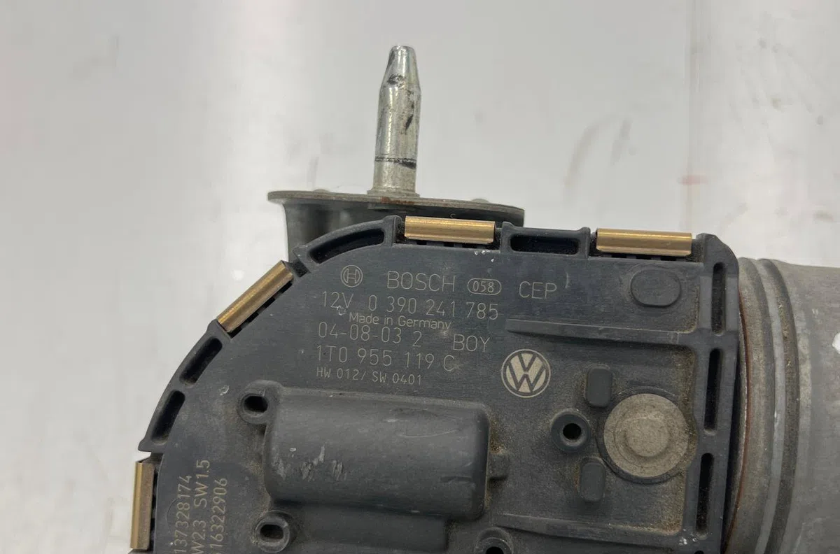 Moteur essuie-glace av gauche VOLKSWAGEN TOURAN 1 PHASE 1 occasion