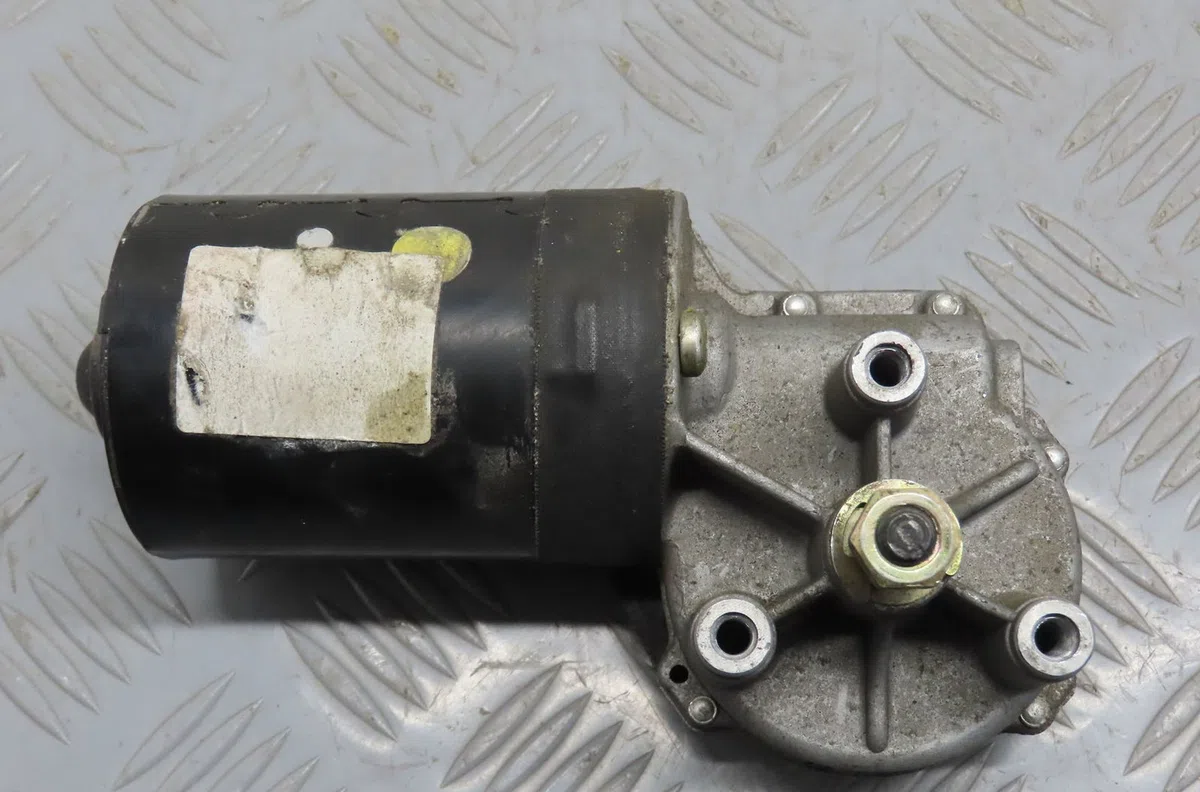 Moteur essuie-glace avant Audi A3 (8L1) 1.9 tdi (1996-2001) occasion