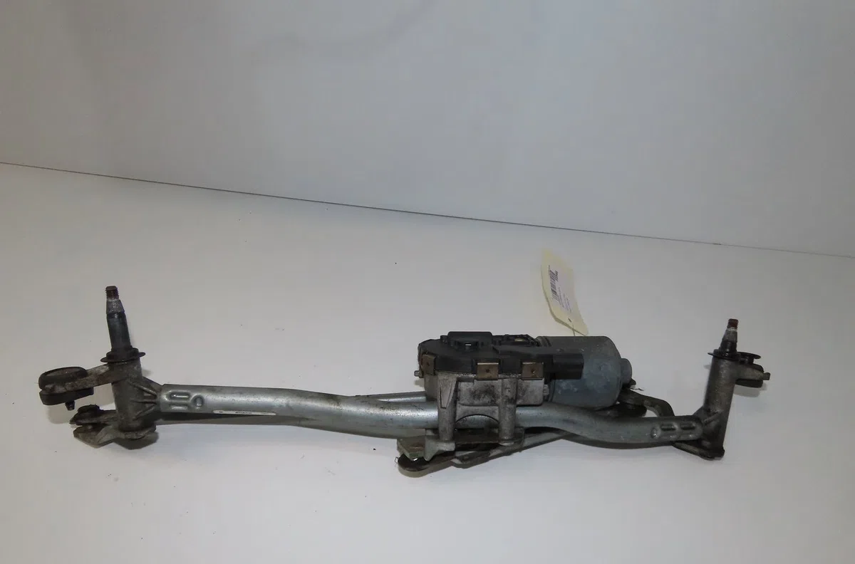 Moteur essuie-glace avant Audi A3 Sportback (8PA) 1.9 tdi (2004-2010) occasion