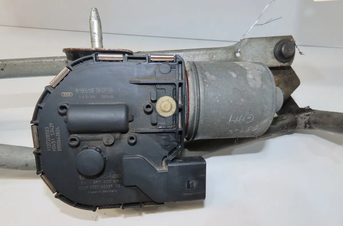 Moteur essuie-glace avant Audi A3 Sportback (8PA) 1.9 tdi (2004-2010) occasion