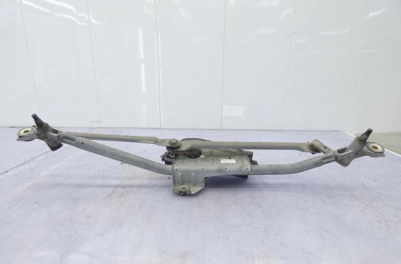 Moteur essuie-glace avant AUDI A6 2 AVANT PHASE 1 BREAK occasion