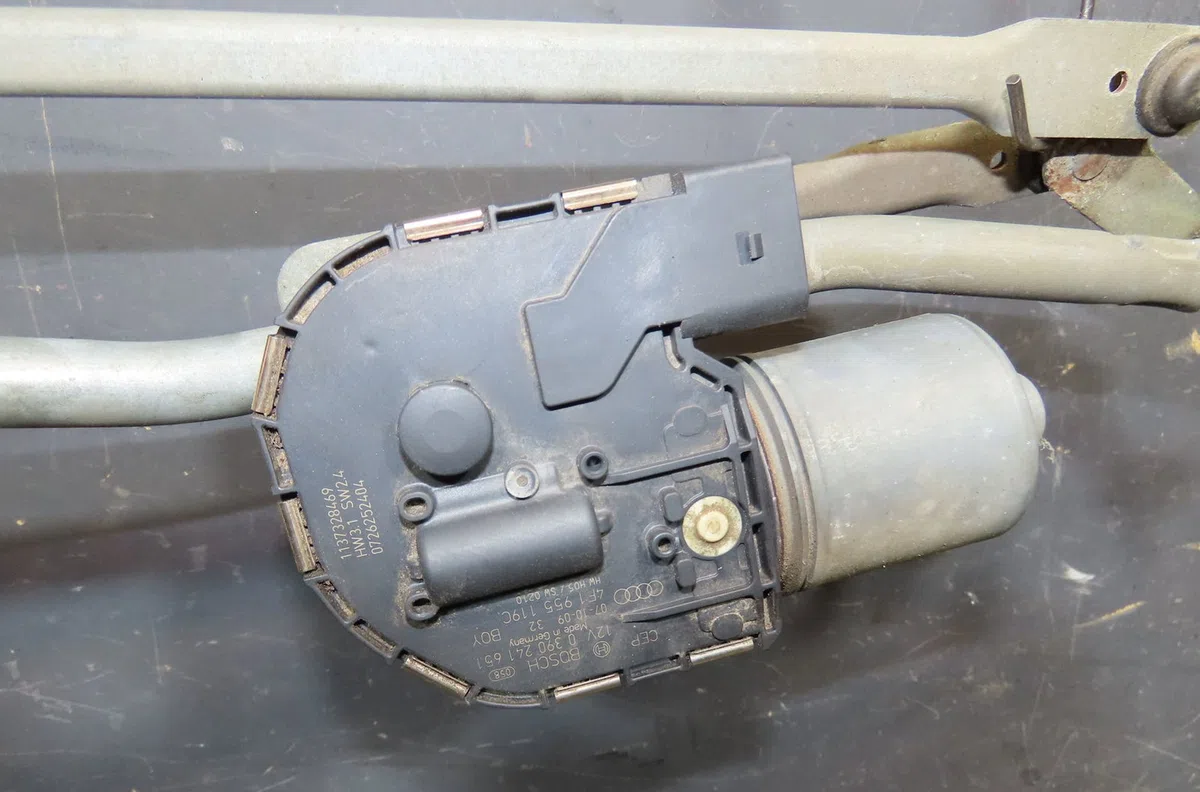 Moteur essuie-glace avant Audi A6 Allroad C6 (4FH) 3.0 tdi quattro (2006-2008) occasion