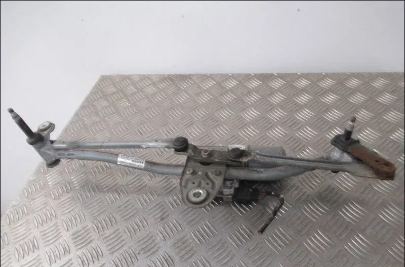 Moteur essuie-glace avant Audi Q3 (8UB, 8UG) 2.0 tdi (2011-2018) occasion