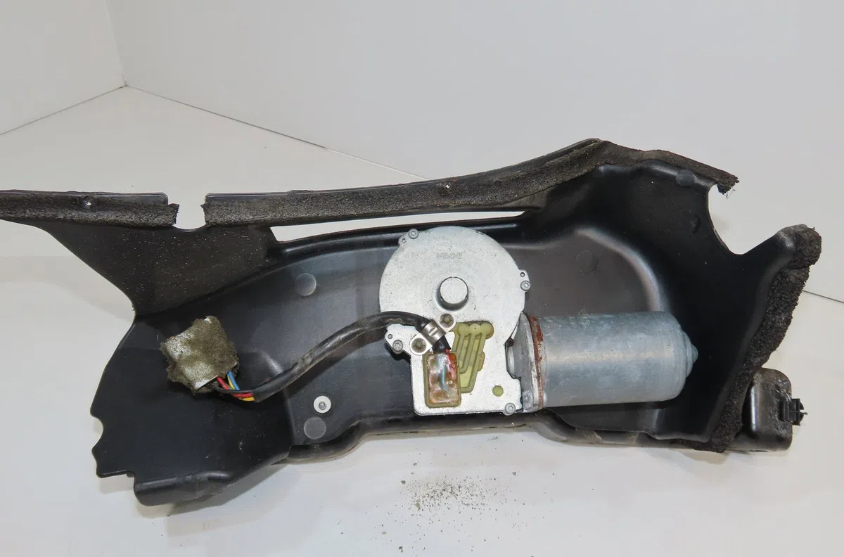 Moteur essuie-glace avant Bluecar BLUEUTILITY Ev50 (2011) 3 portes occasion