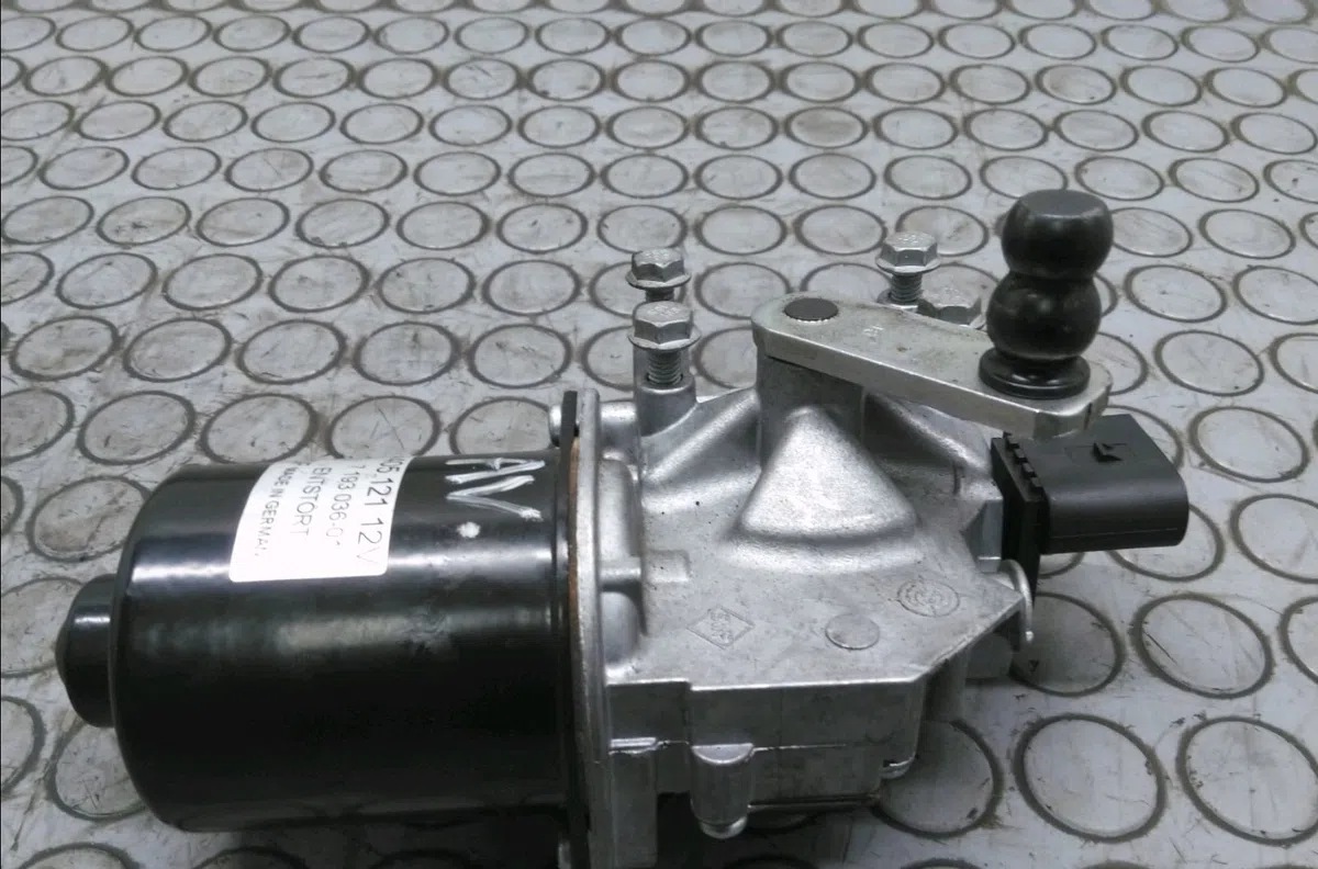 Moteur essuie-glace avant Bmw 1 (E87) 116 d (2009-2011) occasion