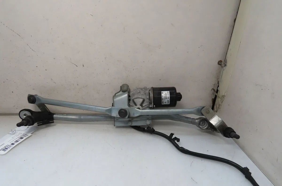 Moteur essuie-glace avant Bmw 1 (E87) 116 i (2004-2011) occasion