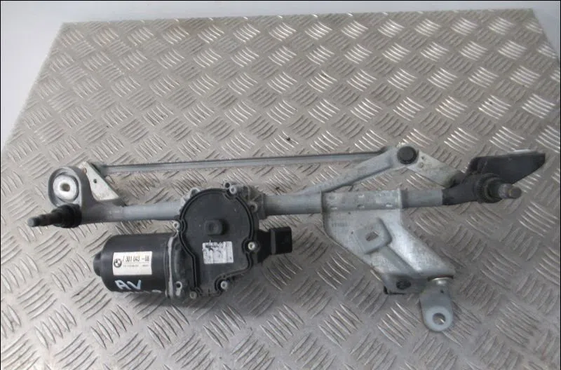 Moteur essuie-glace avant Bmw 2 Gran Tourer (F46) 218 i (2015) occasion