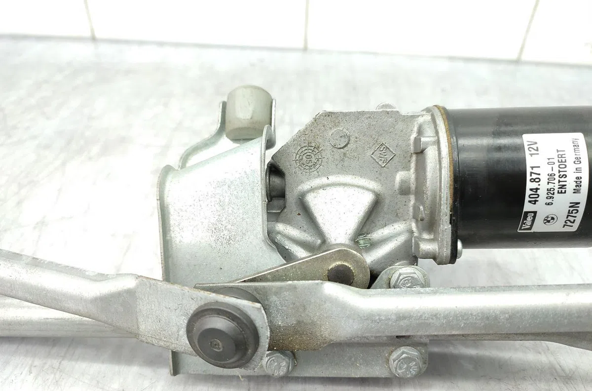 Moteur essuie-glace avant BMW SERIE 1 E87 PHASE 1 occasion