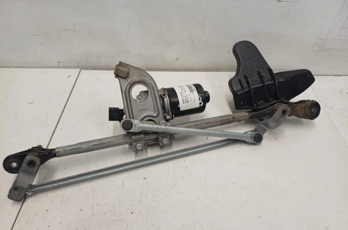 Moteur essuie-glace avant BMW SERIE 1 F20 PHASE 1 occasion