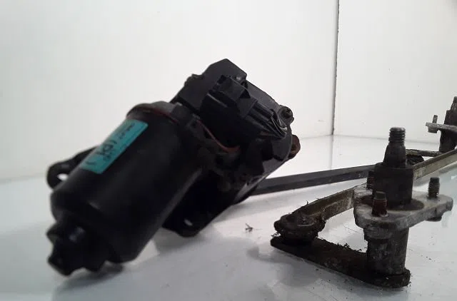 Moteur essuie-glace avant Chevrolet AVEO - KALOS 3-5 portes (T200) 1.4 16v (2003-2008) occasion
