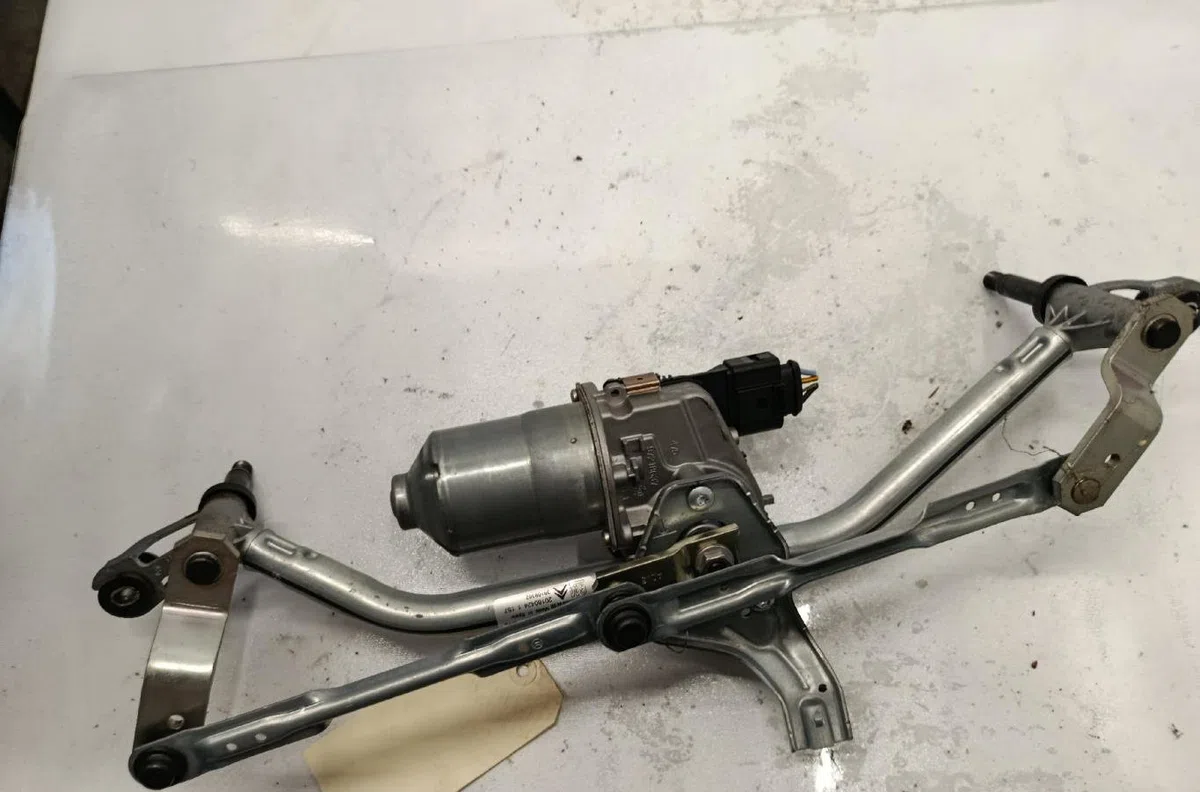 Moteur essuie-glace avant CITROEN C3 AIRCROSS 1 PHASE 1 occasion