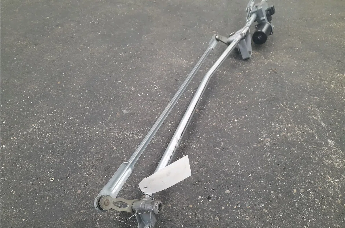 Moteur essuie-glace avant Citroen DS4 (NX_) 1.6 hdi 115 (2012-2015) occasion