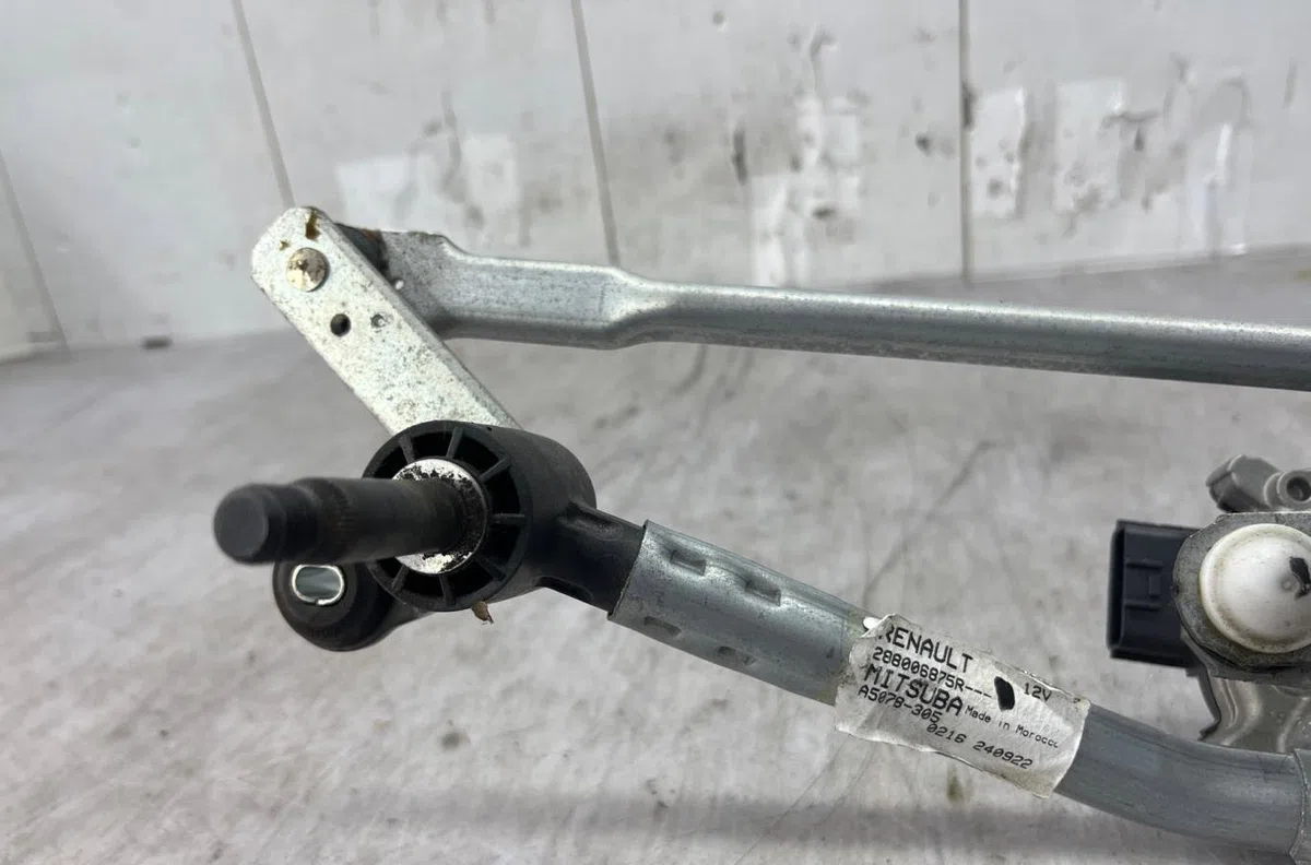 Moteur essuie-glace avant DACIA SANDERO 3 occasion