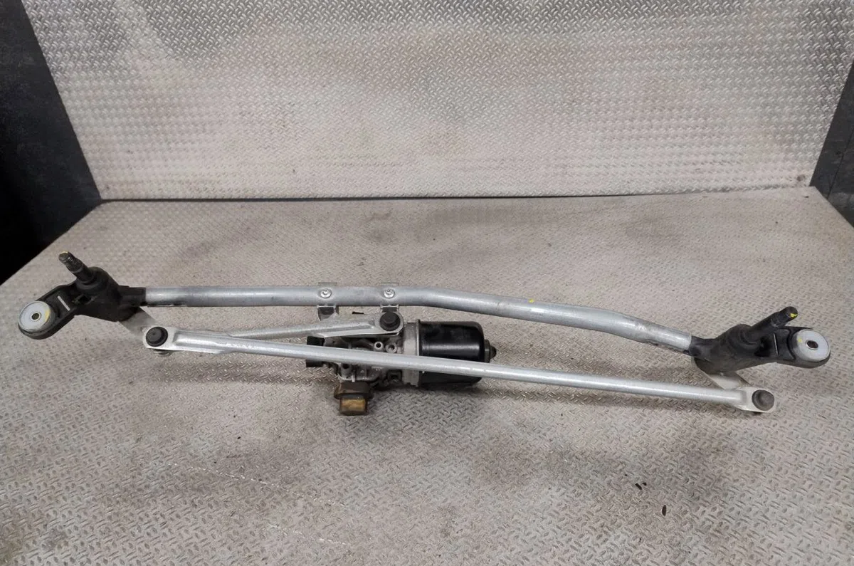 Moteur essuie-glace avant Dacia SANDERO II 1.0 sce 75 (b8jc, b8jd) (2016) occasion