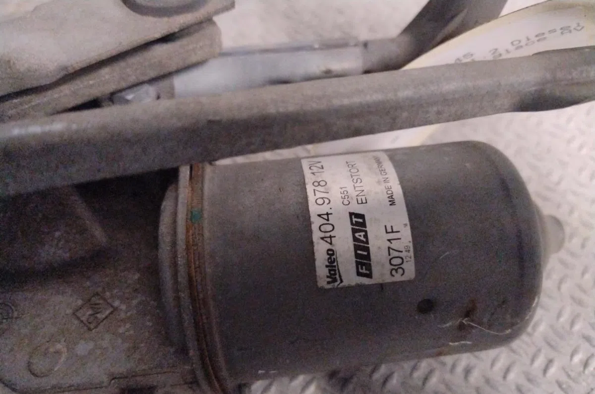 Moteur essuie-glace avant Fiat PUNTO EVO (199_) 1.3 d multijet (199axc1a, 199bxc1a, 199axt1a, 199bxt1a) (2009-2012) 3 po