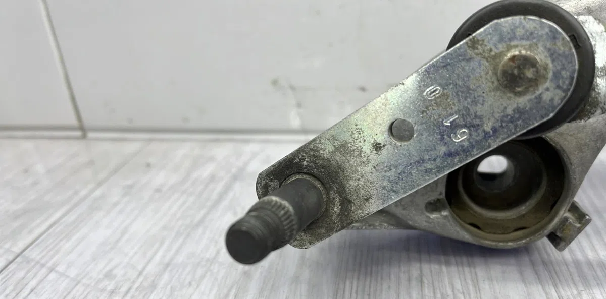 Moteur essuie-glace avant FORD C-MAX 2 PHASE 2 occasion